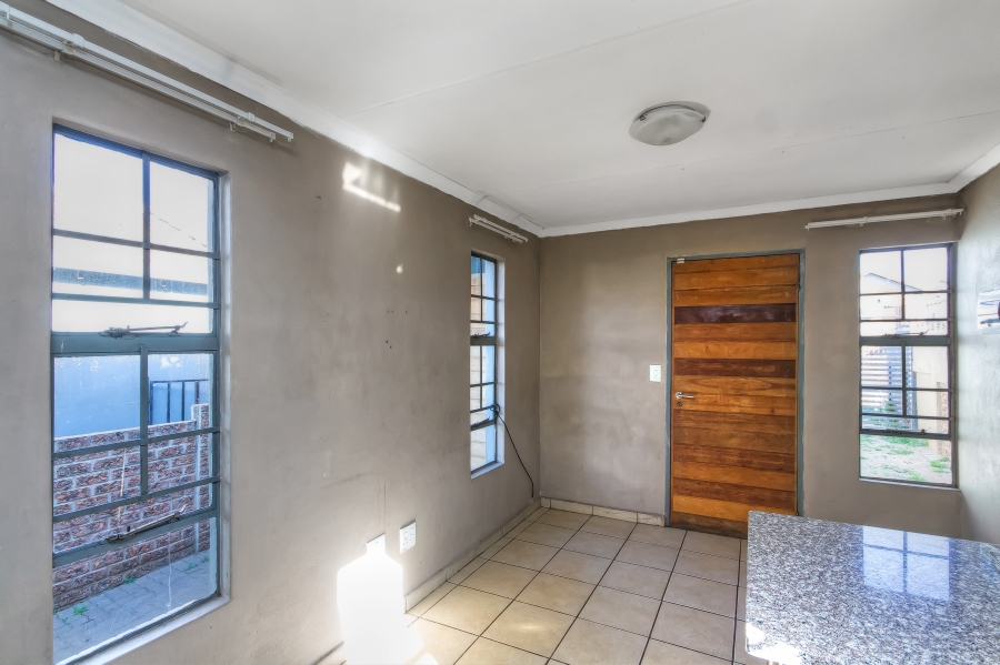 2 Bedroom Property for Sale in South Hills Gauteng
