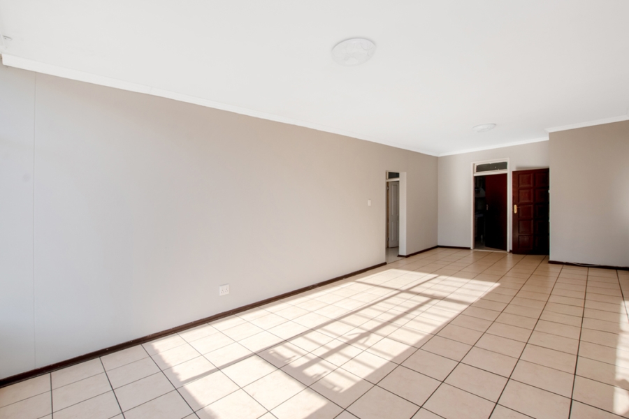 2 Bedroom Property for Sale in South Crest Gauteng