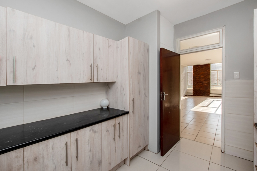 2 Bedroom Property for Sale in South Crest Gauteng