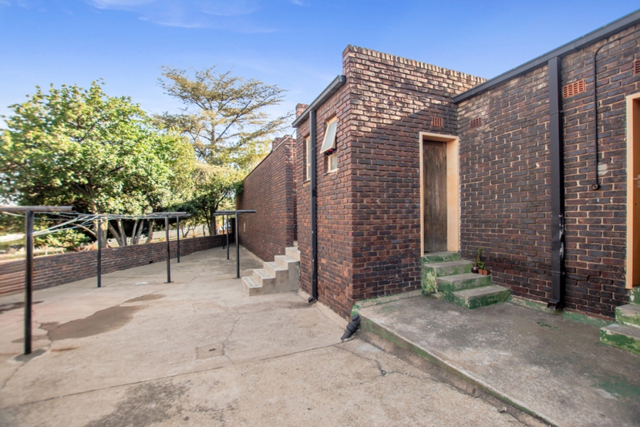 2 Bedroom Property for Sale in South Crest Gauteng