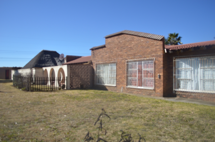3 Bedroom Property for Sale in Glen Donald A H Gauteng