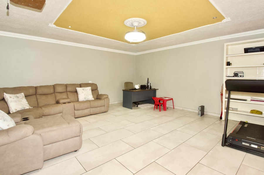 3 Bedroom Property for Sale in Highveld Gauteng
