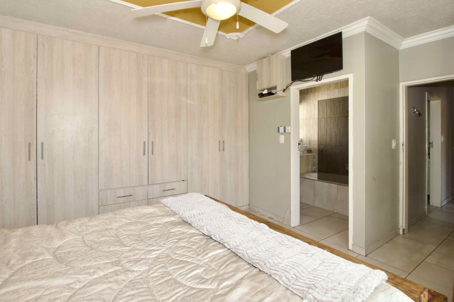 3 Bedroom Property for Sale in Highveld Gauteng