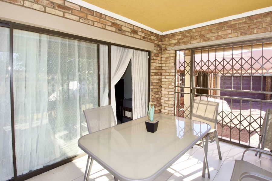 3 Bedroom Property for Sale in Highveld Gauteng