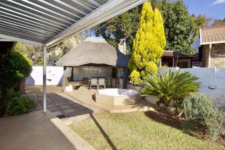 3 Bedroom Property for Sale in Highveld Gauteng
