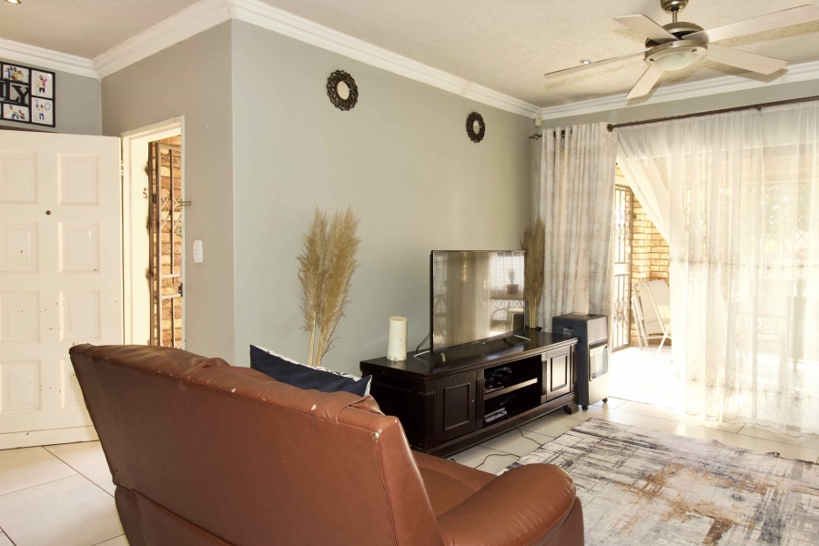 3 Bedroom Property for Sale in Highveld Gauteng