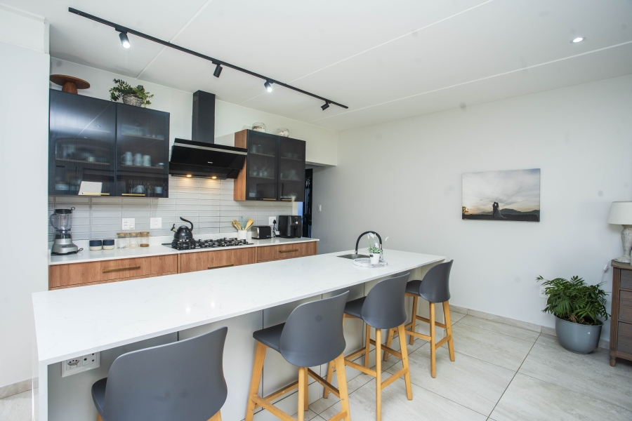4 Bedroom Property for Sale in Carlswald Gauteng