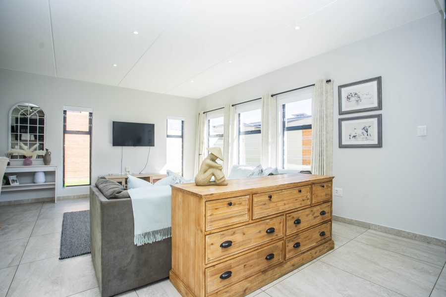 4 Bedroom Property for Sale in Carlswald Gauteng
