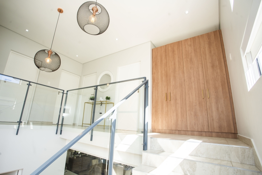 4 Bedroom Property for Sale in Carlswald Gauteng