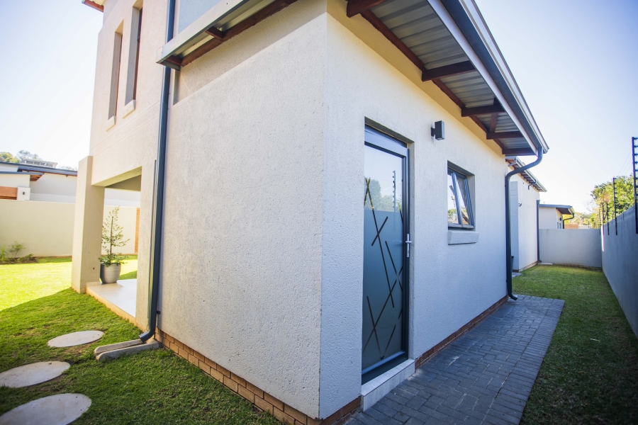 4 Bedroom Property for Sale in Carlswald Gauteng