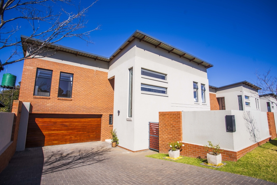 4 Bedroom Property for Sale in Carlswald Gauteng