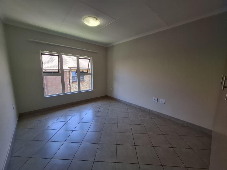 To Let 1 Bedroom Property for Rent in Equestria Gauteng