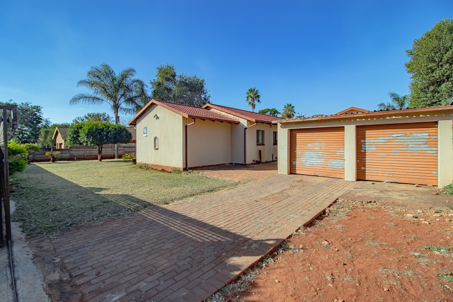 4 Bedroom Property for Sale in The Orchards Gauteng