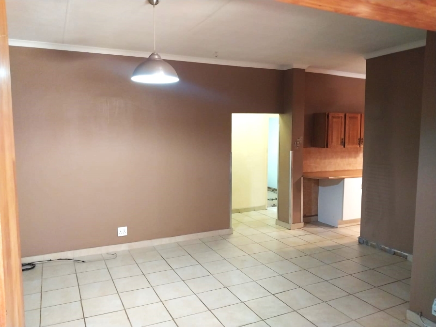3 Bedroom Property for Sale in Mountain View Gauteng