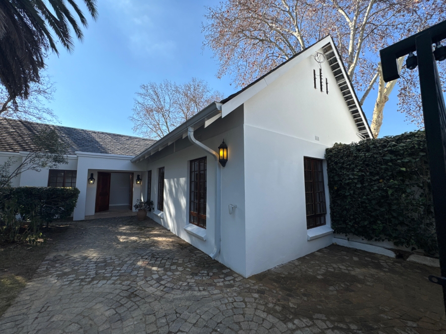 To Let 3 Bedroom Property for Rent in Bryanston East Gauteng