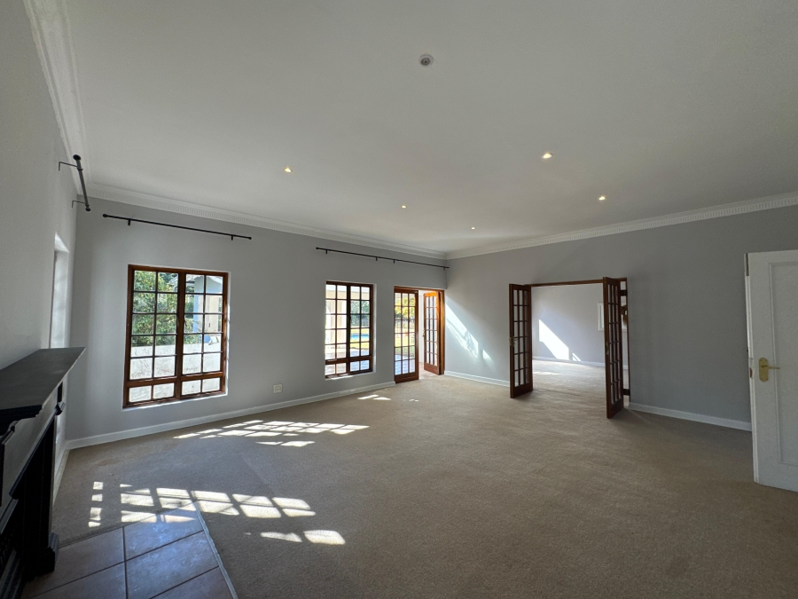 To Let 3 Bedroom Property for Rent in Bryanston East Gauteng