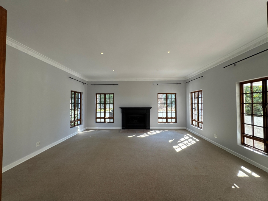 To Let 3 Bedroom Property for Rent in Bryanston East Gauteng