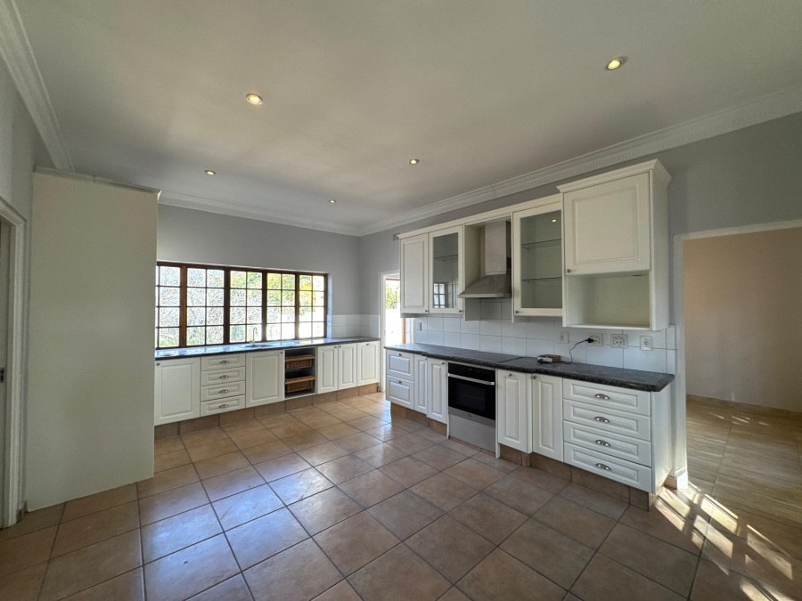 To Let 3 Bedroom Property for Rent in Bryanston East Gauteng