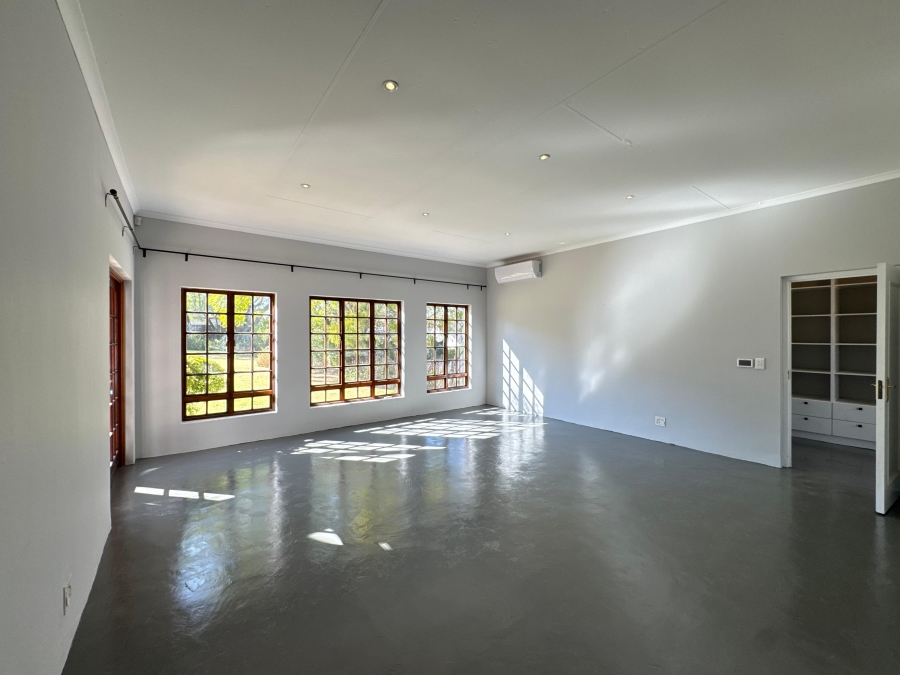 To Let 3 Bedroom Property for Rent in Bryanston East Gauteng