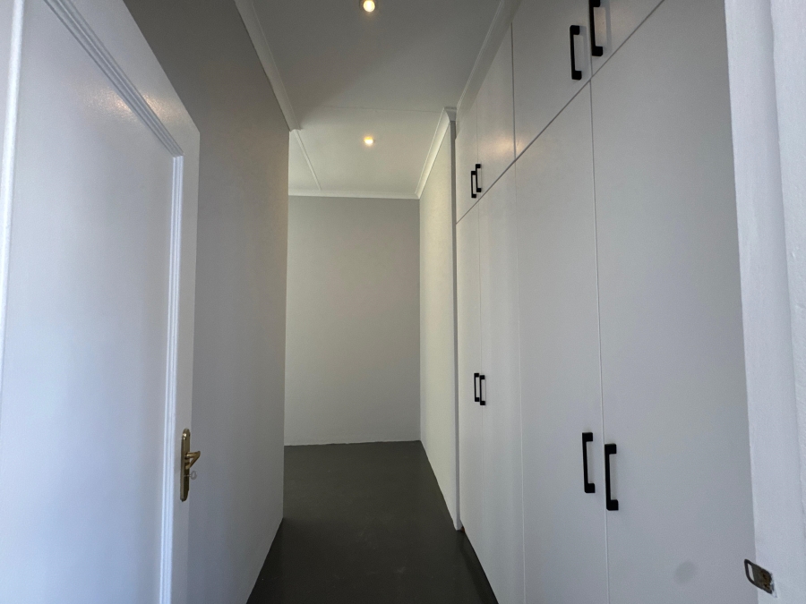 To Let 3 Bedroom Property for Rent in Bryanston East Gauteng