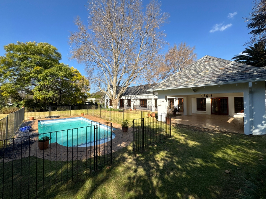 To Let 3 Bedroom Property for Rent in Bryanston East Gauteng