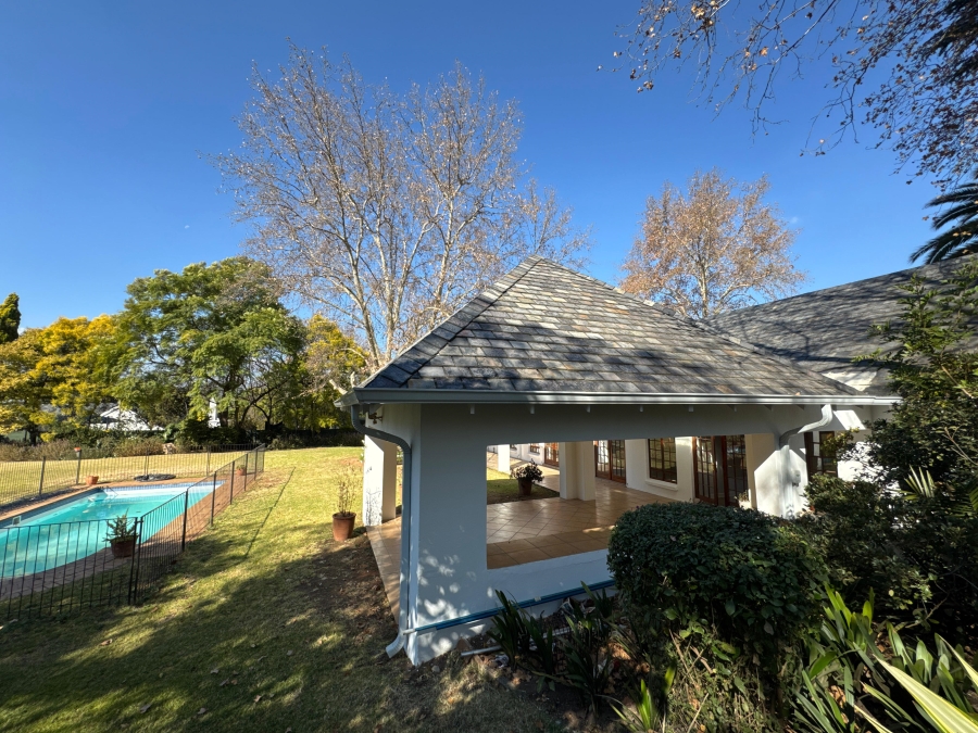 To Let 3 Bedroom Property for Rent in Bryanston East Gauteng
