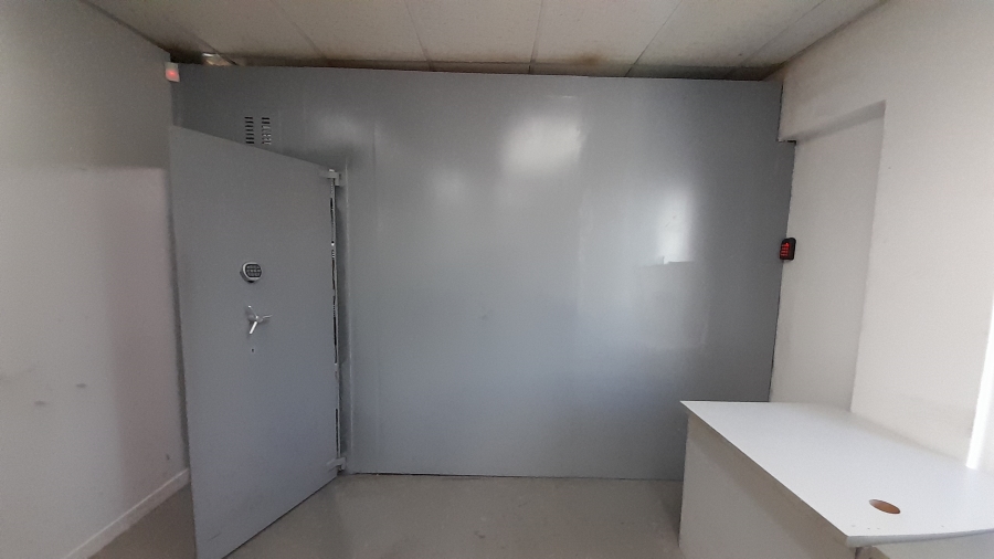 To Let commercial Property for Rent in Carlswald Gauteng