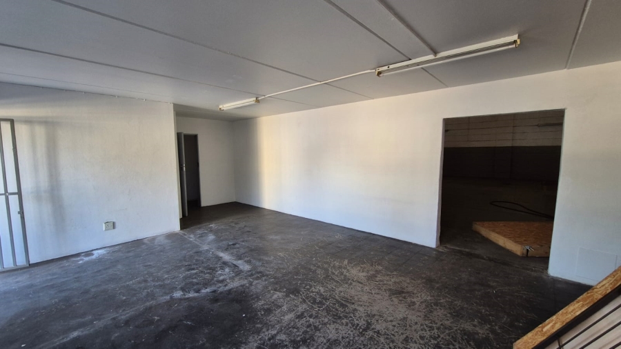 To Let commercial Property for Rent in Silvertondale Gauteng