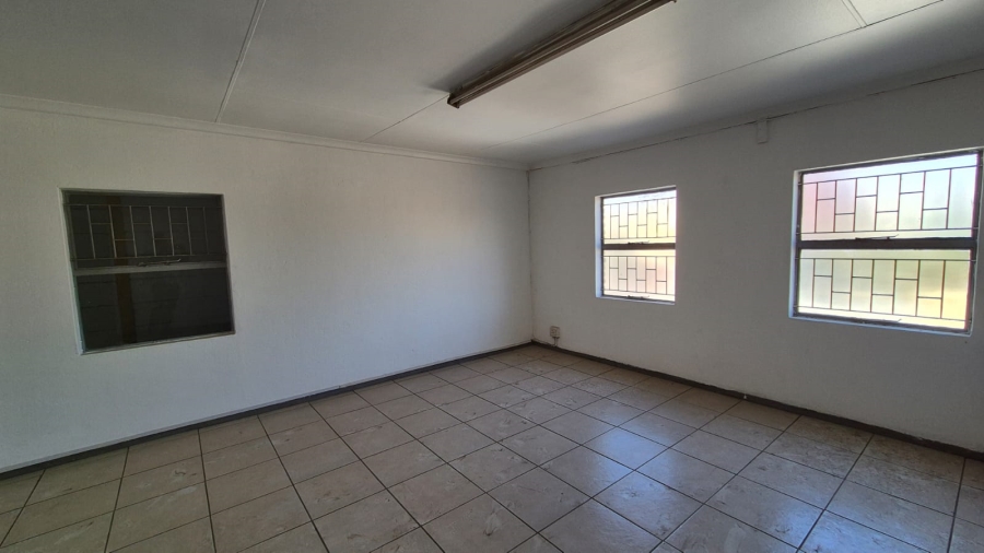 To Let commercial Property for Rent in Silvertondale Gauteng