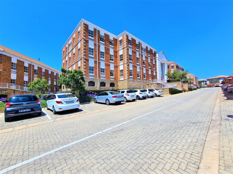 To Let commercial Property for Rent in Fourways Gauteng