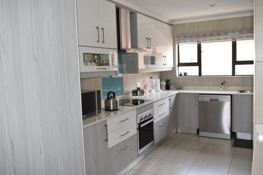 3 Bedroom Property for Sale in Helderwyk Gauteng