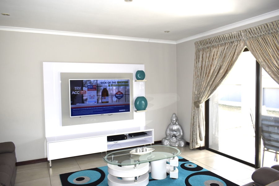 3 Bedroom Property for Sale in Helderwyk Gauteng