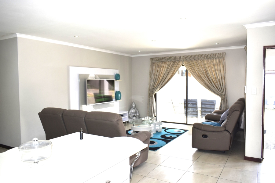 3 Bedroom Property for Sale in Helderwyk Gauteng