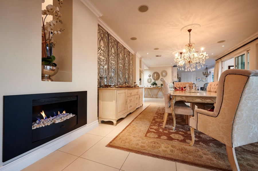 5 Bedroom Property for Sale in Waterfall Country Estate Gauteng