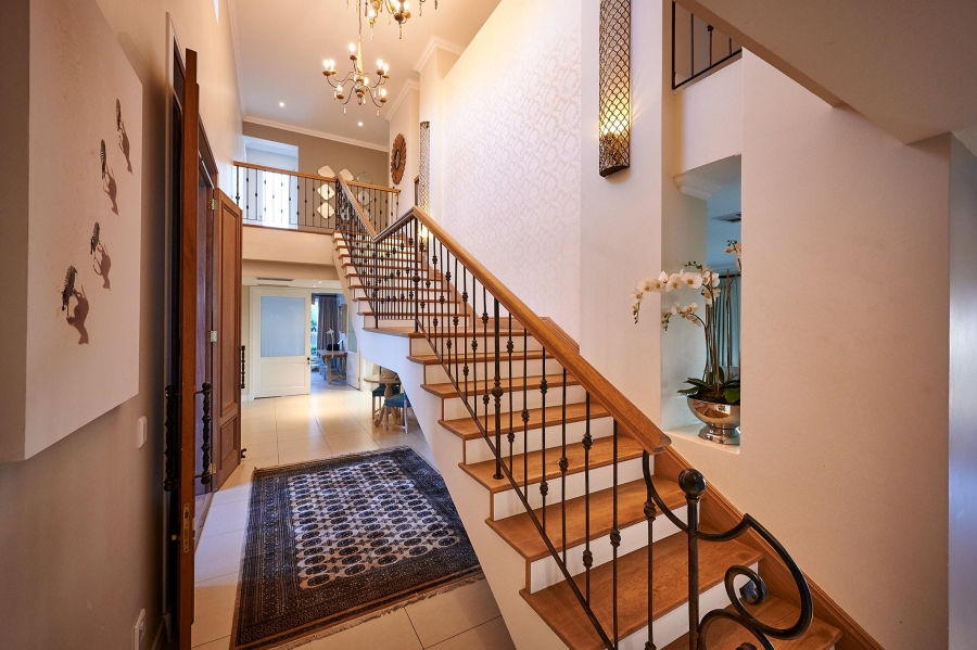 5 Bedroom Property for Sale in Waterfall Country Estate Gauteng