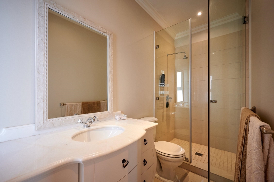 5 Bedroom Property for Sale in Waterfall Country Estate Gauteng