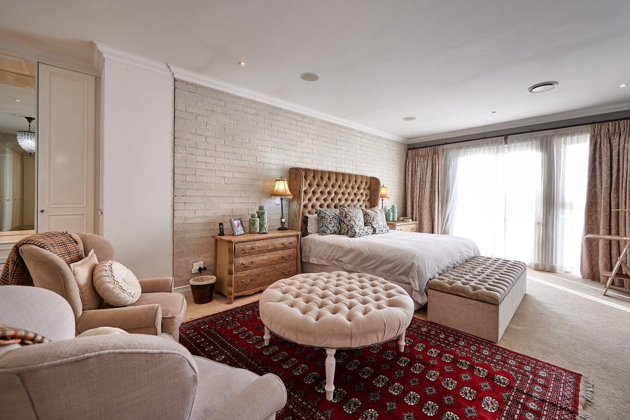 5 Bedroom Property for Sale in Waterfall Country Estate Gauteng