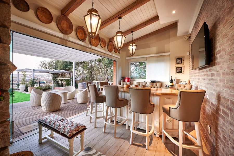 5 Bedroom Property for Sale in Waterfall Country Estate Gauteng
