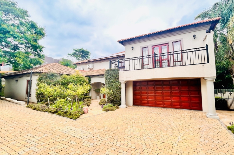 7 Bedroom Property for Sale in Waterkloof Ridge Gauteng