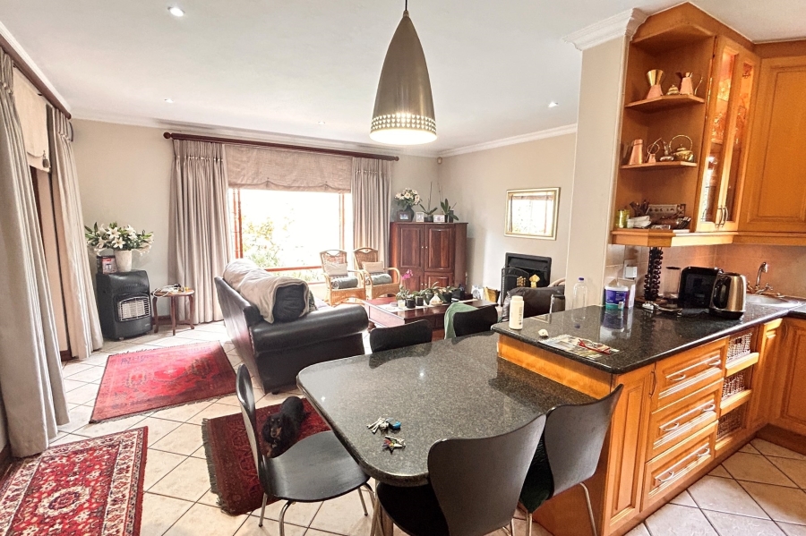 7 Bedroom Property for Sale in Waterkloof Ridge Gauteng