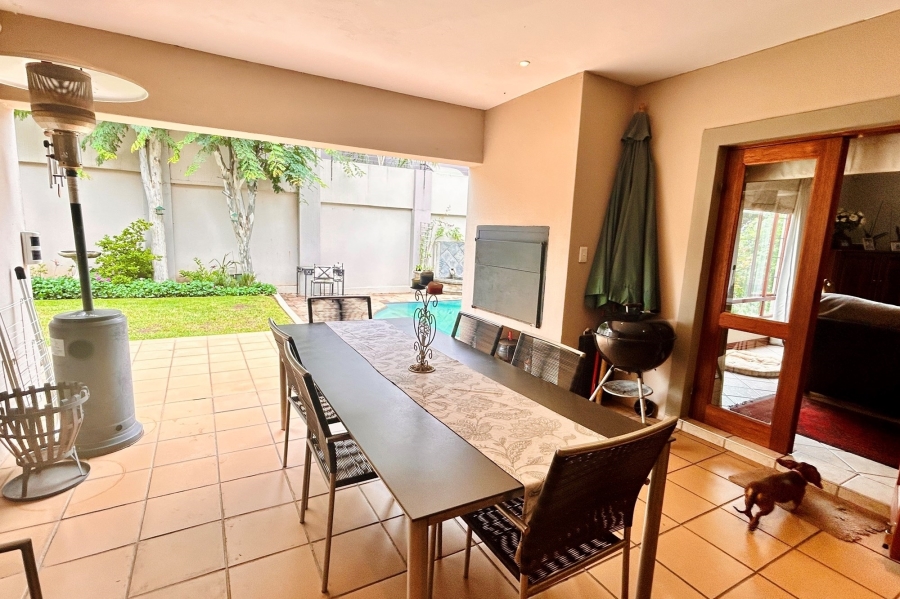 7 Bedroom Property for Sale in Waterkloof Ridge Gauteng