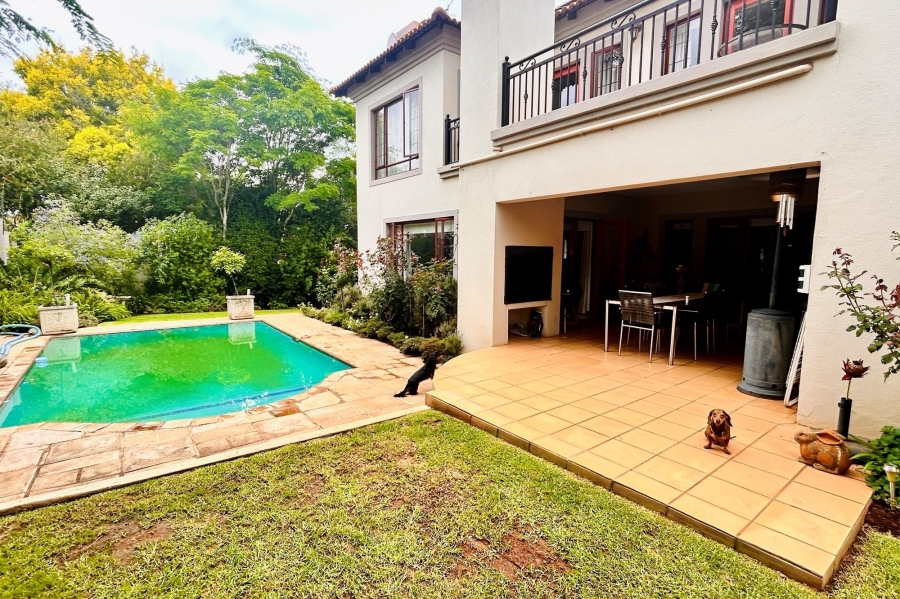7 Bedroom Property for Sale in Waterkloof Ridge Gauteng