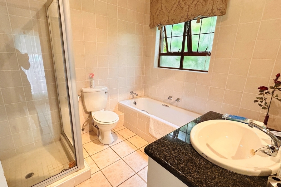 7 Bedroom Property for Sale in Waterkloof Ridge Gauteng