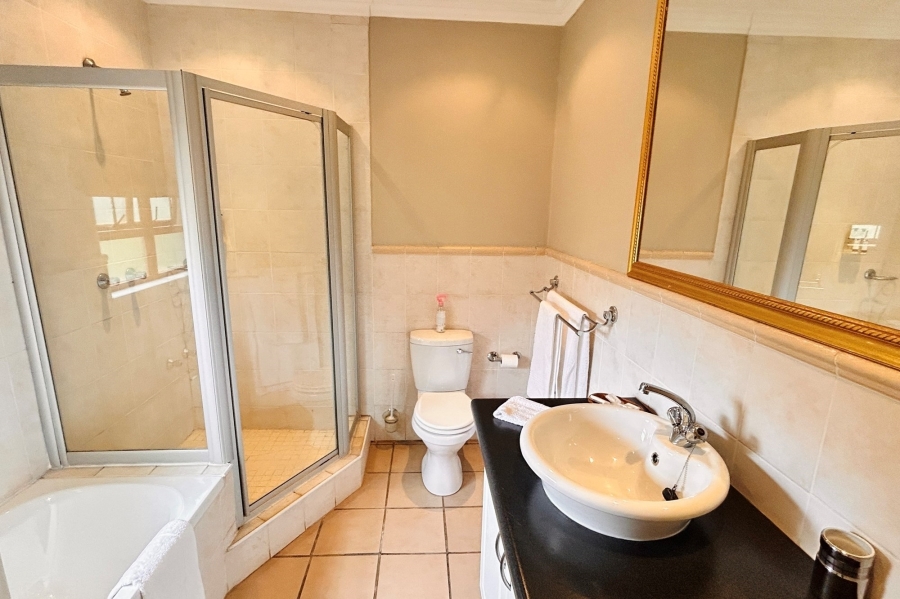 7 Bedroom Property for Sale in Waterkloof Ridge Gauteng