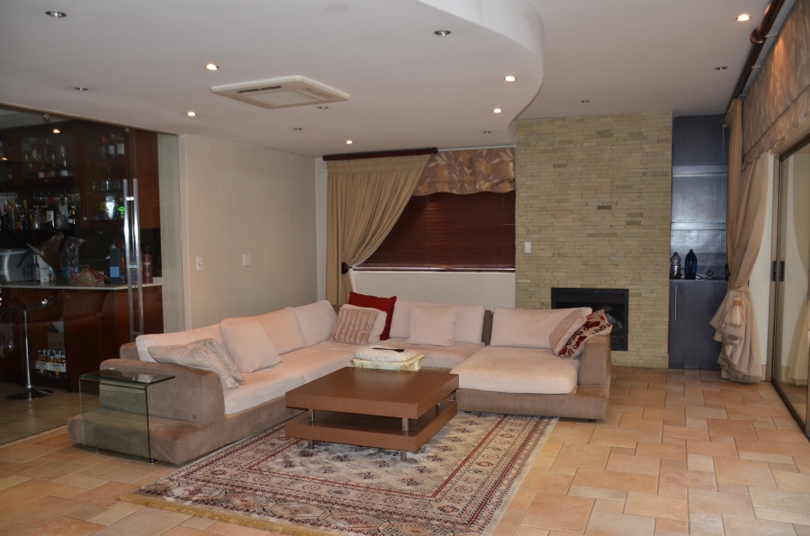 To Let 3 Bedroom Property for Rent in Bedfordview Gauteng