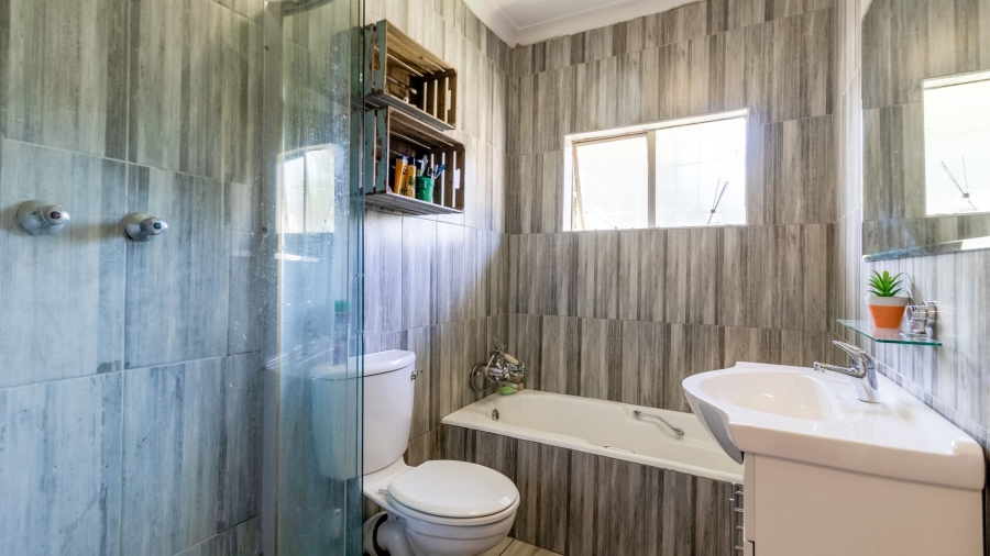 4 Bedroom Property for Sale in Edendale Gauteng