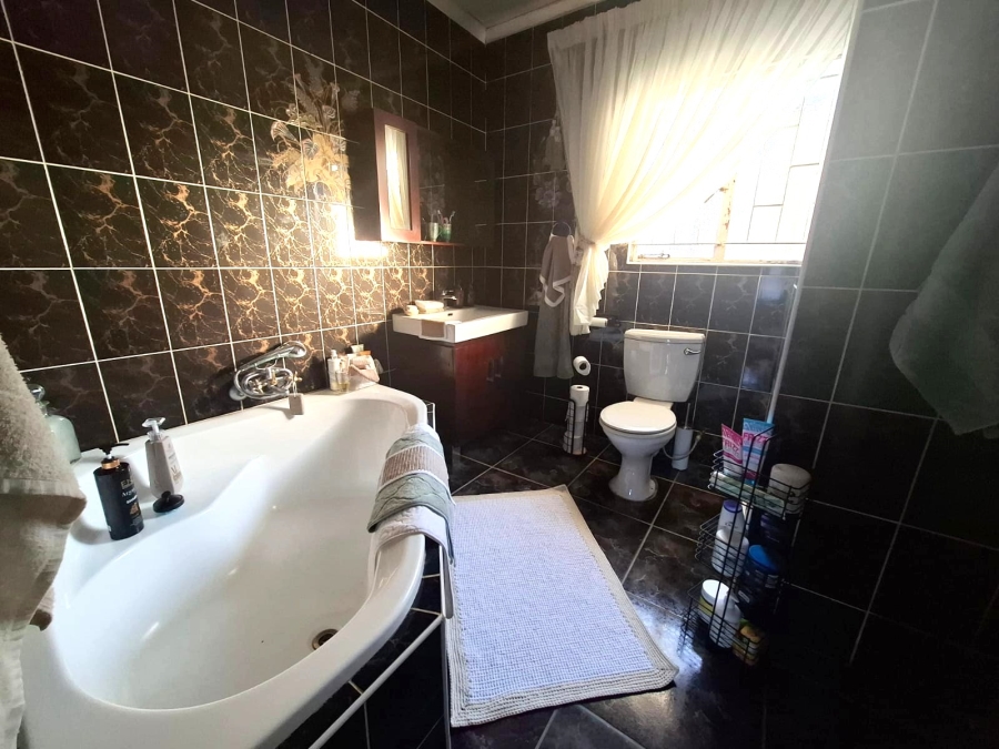 3 Bedroom Property for Sale in Zoekfontein Gauteng