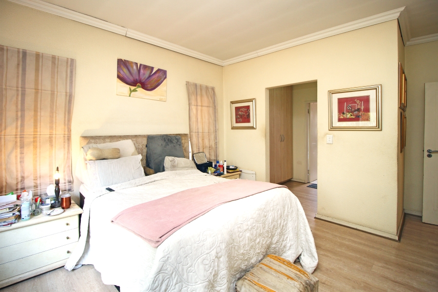 3 Bedroom Property for Sale in Highlands North Gauteng