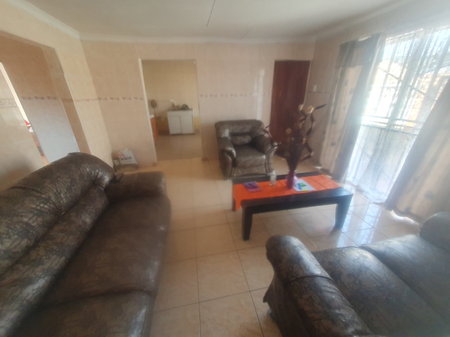 2 Bedroom Property for Sale in Dobsonville Ext 4 Gauteng