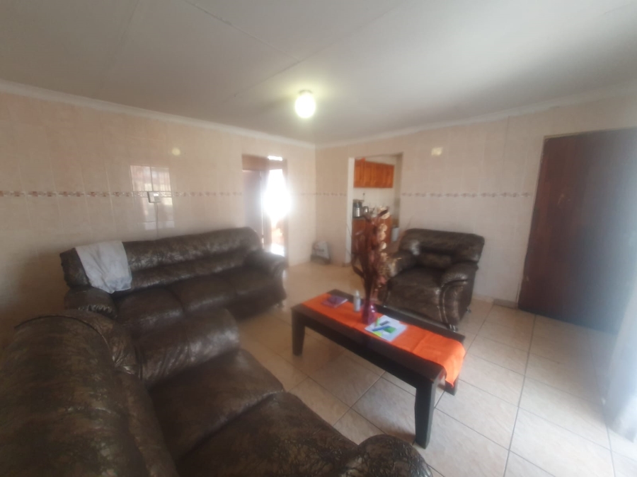 2 Bedroom Property for Sale in Dobsonville Ext 4 Gauteng